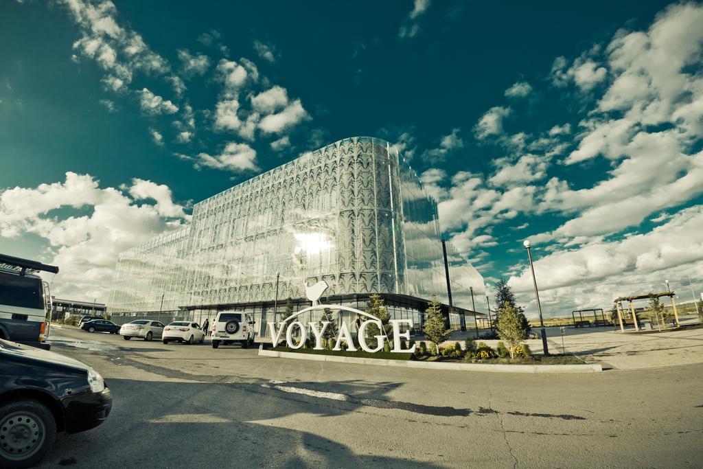 Voyage Hotel Karagandy Eksteriør billede